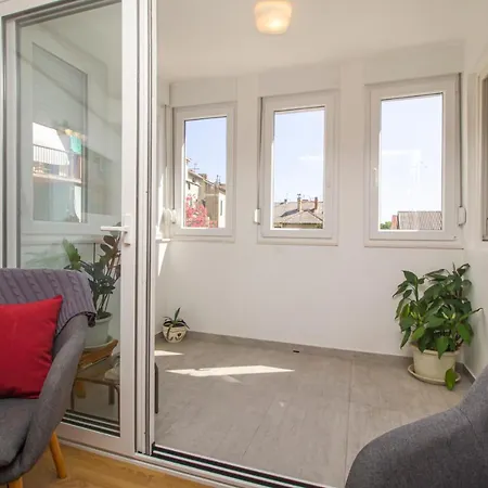 La Maison Central דירה